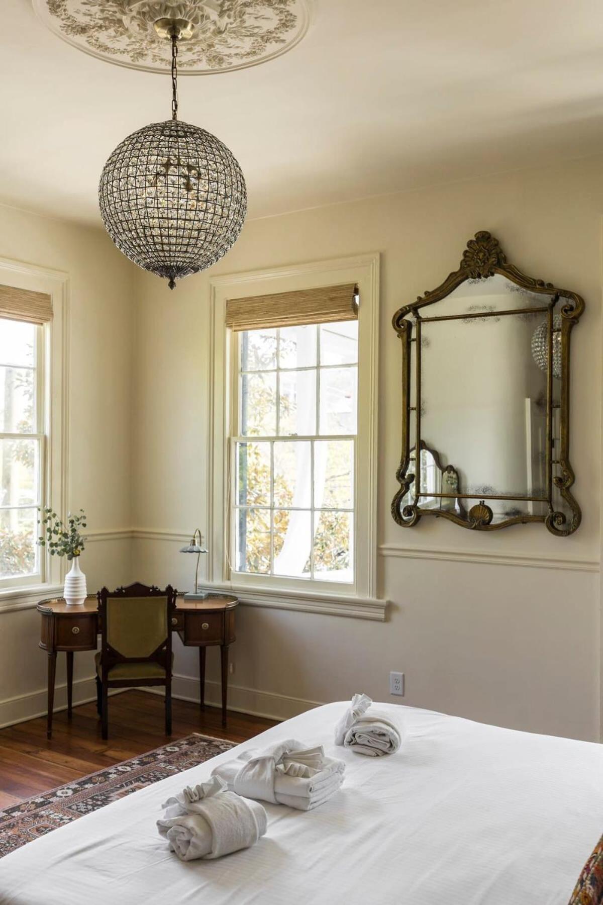 The Ashley Veranda King Suite With Breakfast Charleston Exterior photo