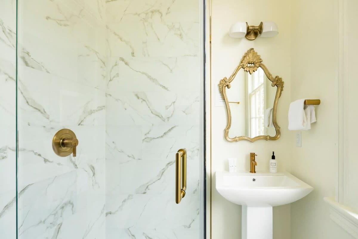 The Ashley Veranda King Suite With Breakfast Charleston Exterior photo